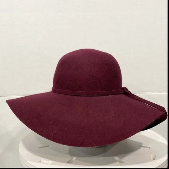 Something Special Womens Black Sun Hat‎ Pure Wool Wide Brim Vacation Western Womens Floppy Sun Hat- Wide Brim – Debra Weitzner main image 4